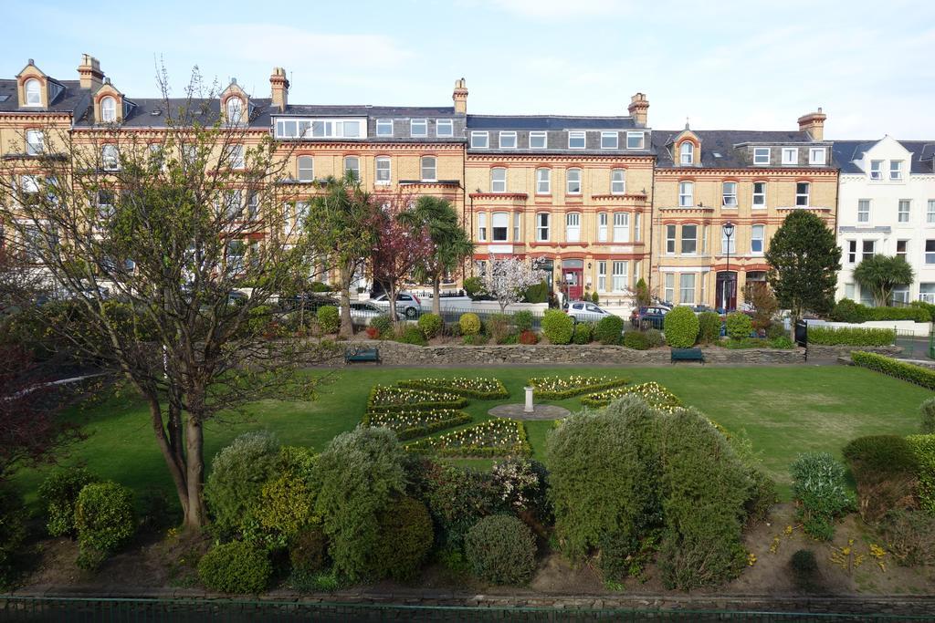 The Hutchinson Apartments Дуглас Экстерьер фото