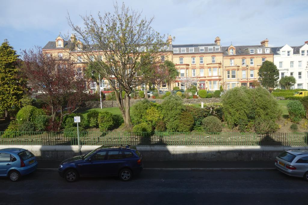 The Hutchinson Apartments Дуглас Экстерьер фото